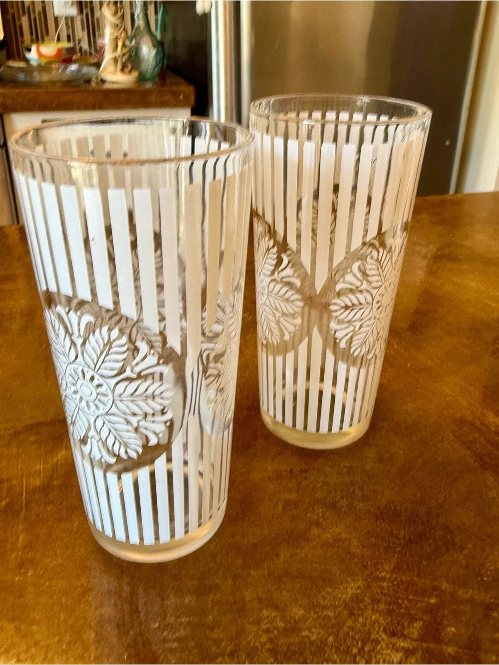 Mid century tumblers white stripped medallion design set of 2